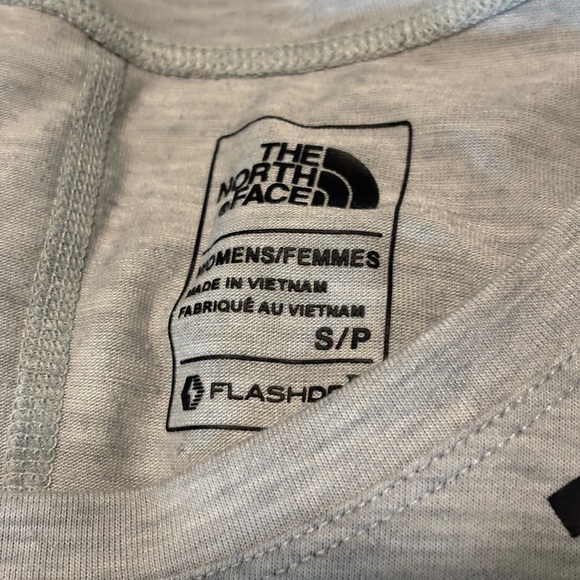 The North Face Logo Light Gray Oversized Extra Long Tie Waist T-Shirt - Picture 4 of 5